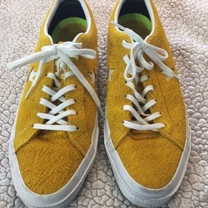 Converse suede Yellow sneakers size 9.5